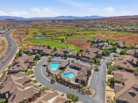 View/Area - 4149 E Torrey Pines Dr, Washington, UT 84780 photo 2 of 8