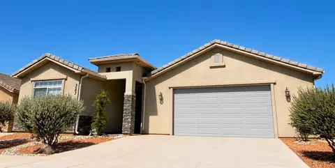 323 N 725 W, Hurricane, UT 84737