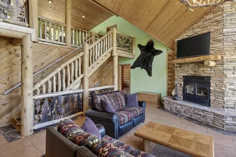 Living - 438 W Eagles Roost St, Brian Head, UT 84719 photo 3 of 9