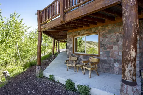 Exterior - 438 W Eagles Roost St, Brian Head, UT 84719 photo 12 of 16