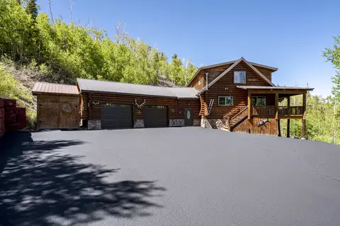 Exterior - 438 W Eagles Roost St, Brian Head, UT 84719 photo 5 of 16