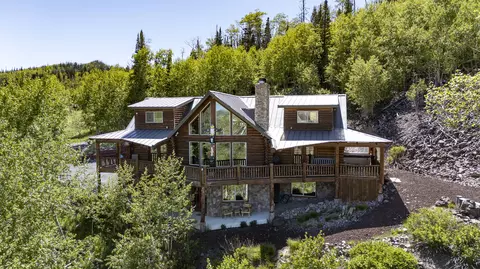 438 W Eagles Roost St, Brian Head, UT 84719
