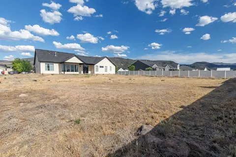 Exterior - 4413 N Half Mile Rd, Cedar City, UT 84720 photo 5 of 9