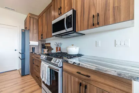 Kitchen - 4413 N Half Mile Rd, Cedar City, UT 84720 photo 4 of 6