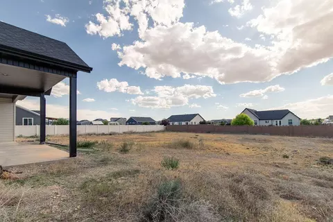 Exterior - 4413 N Half Mile Rd, Cedar City, UT 84720 photo 4 of 9