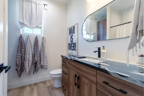 Bath - 4413 N Half Mile Rd, Cedar City, UT 84720 photo 1 of 7