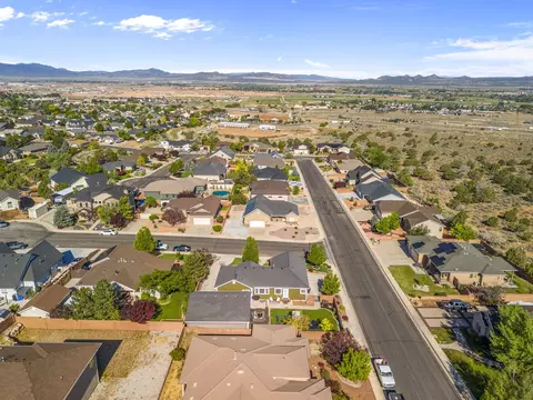 View/Area - 2366 N 900 E, Cedar City, UT 84721 photo 8 of 11