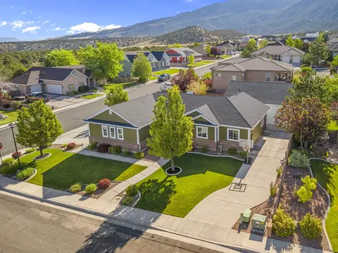 View/Area - 2366 N 900 E, Cedar City, UT 84721 photo 2 of 11