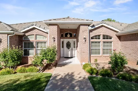 802 N Dusk Dr, Saint George, UT 84770
