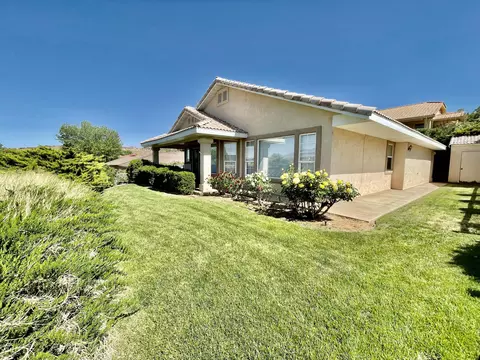 1020 E Fort Pierce Dr, Saint George, UT 84790