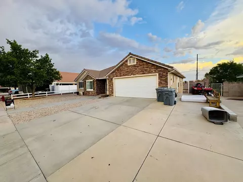 27 S 1970 E, Saint George, UT 84790