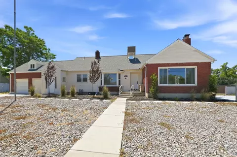 220 E Greenwood Ave, Midvale, UT 84047