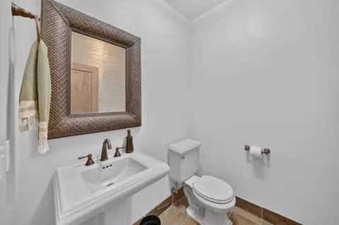 3200 E 3900 S, Holladay, UT 84124 photo 17