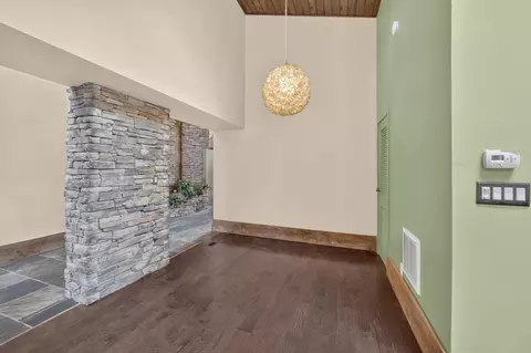 3200 E 3900 S, Holladay, UT 84124 photo 7