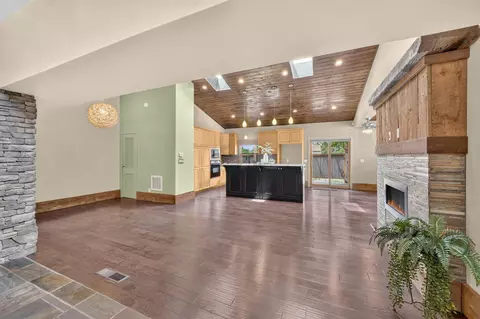 3200 E 3900 S, Holladay, UT 84124 photo 4
