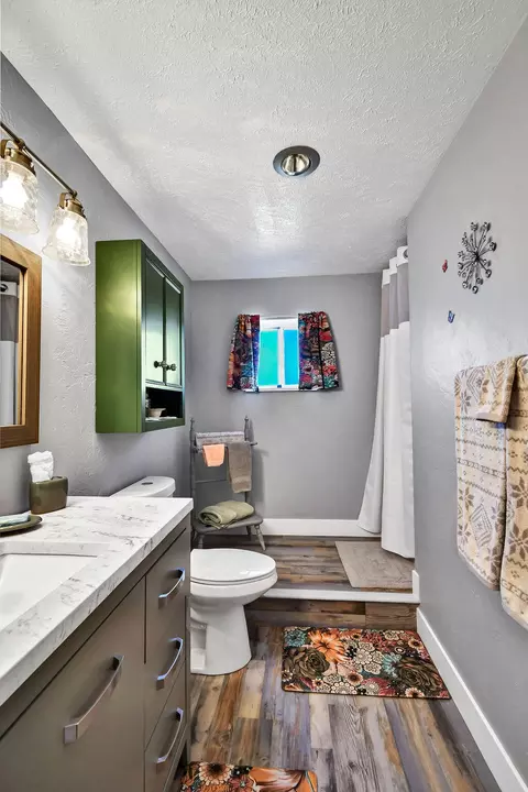 230 N 300 E, Bicknell, UT 84715 photo 29
