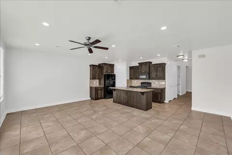 4209 E Torrey Pines Dr, Washington, UT 84780 photo 4