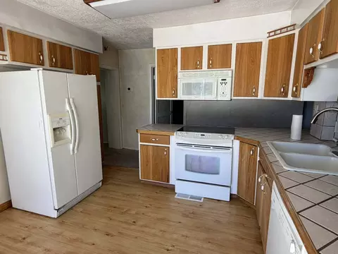 195 S 100 St E, Beaver, UT 84713 photo 5
