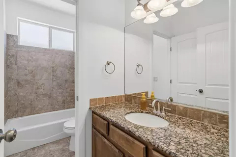 988 E Silver Falls Dr, Washington, UT 84780 photo 26