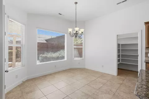 988 E Silver Falls Dr, Washington, UT 84780 photo 13