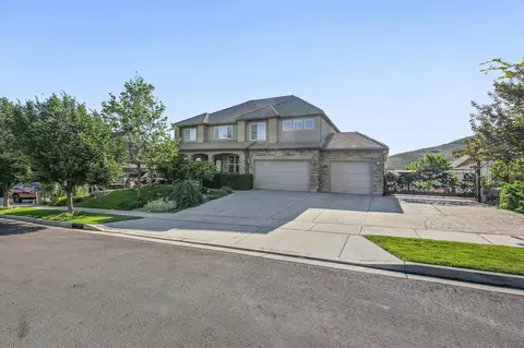 14497 S Fox Creek Dr, Herriman, UT 84096