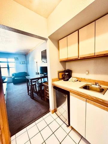 223 W Hunter Ridge Dr #A213, Brian Head, UT 84719