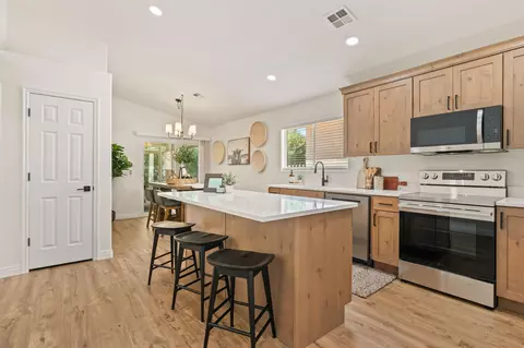 Kitchen - 504 E Telegraph St # 14, Washington, UT 84780 photo 1 of 3