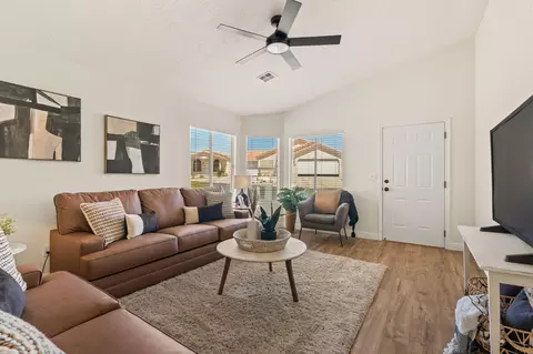 Living - 504 E Telegraph St # 14, Washington, UT 84780 photo 3 of 3