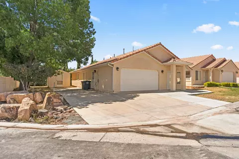 504 E Telegraph St # 14, Washington, UT 84780