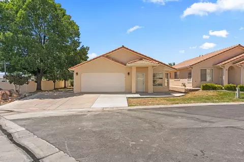 Exterior - 504 E Telegraph St # 14, Washington, UT 84780 photo 6 of 6