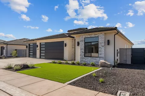 3365 W Pharoah Way, Santa Clara, UT 84765