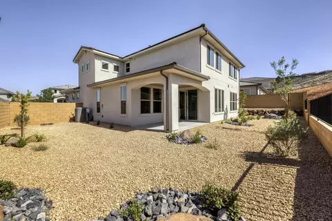 Exterior - 1356 N Rustico Dr, Washington, UT 84780 photo 4 of 10