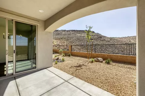 Exterior - 1356 N Rustico Dr, Washington, UT 84780 photo 5 of 10