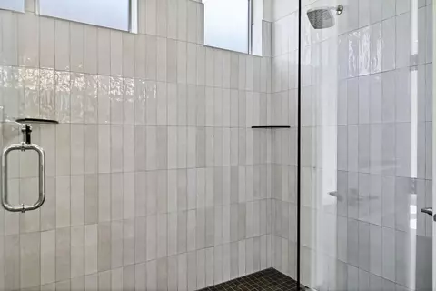 Bath - 1356 N Rustico Dr, Washington, UT 84780 photo 3 of 5