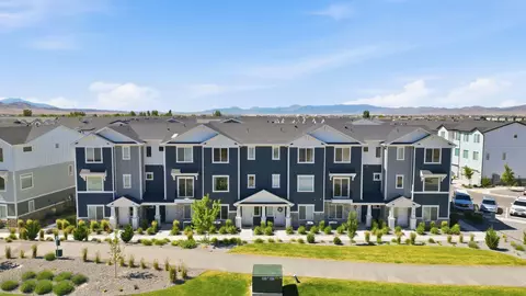 1727 E Wolverine Way, Eagle Mountain, UT 84005