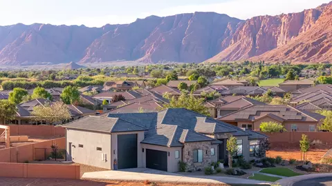 562 S Harmony Cir, Ivins, UT 84738