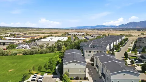 View/Area - 662 W Koins Way, Bluffdale, UT 84065 photo 5 of 7