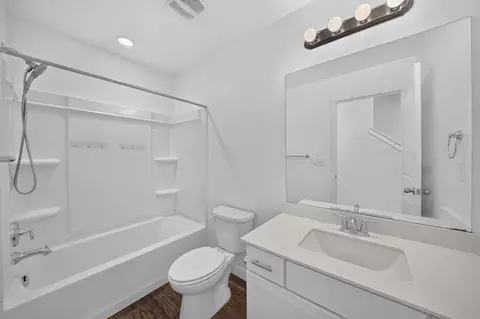 Bath - 662 W Koins Way, Bluffdale, UT 84065 photo 1 of 3
