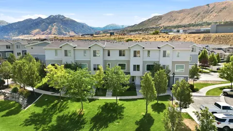 662 W Koins Way, Bluffdale, UT 84065