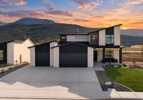 2549 W Black Sage Dr, Cedar City, UT 84720