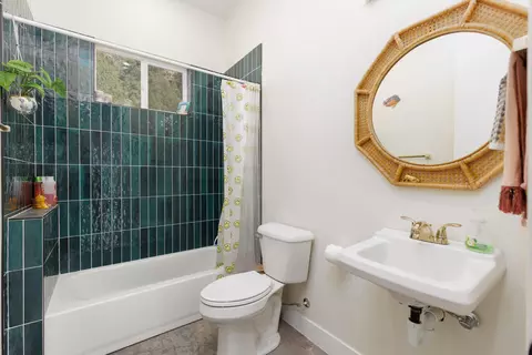 Bath - 153 S Stagecoach Dr, Brookside, UT 84782 photo 1 of 6