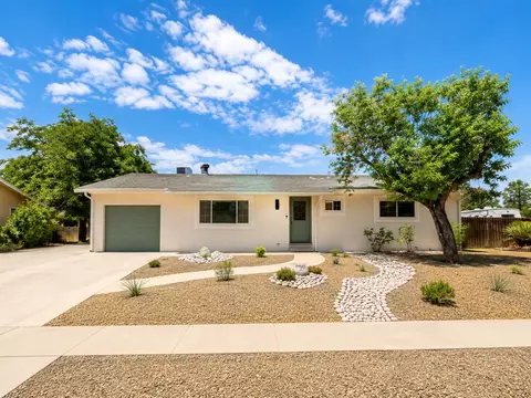 351 N Saguaro Dr, Washington, UT 84780