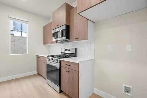 Kitchen - 3997 E Fossil Way #96, Washington, UT 84780 photo 2 of 2