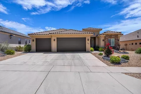 584 N Sage Hen Dr, Washington, UT 84780