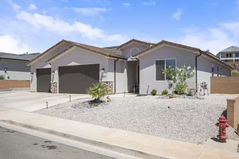 2891 E Chapman Cir, Washington, UT 84780 photo 1