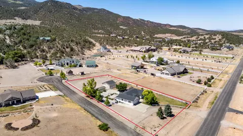 View/Area - 865 W Old Highway 91, Parowan, UT 84761 photo 2 of 11