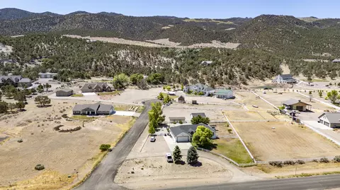 View/Area - 865 W Old Highway 91, Parowan, UT 84761 photo 4 of 11