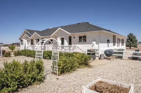 Exterior - 865 W Old Highway 91, Parowan, UT 84761 photo 9 of 16