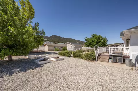Exterior - 865 W Old Highway 91, Parowan, UT 84761 photo 13 of 16