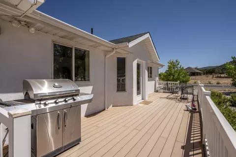 Exterior - 865 W Old Highway 91, Parowan, UT 84761 photo 5 of 16